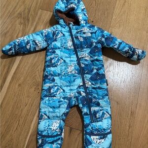 NORTH FACE SNOW ONESIE